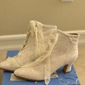 Off White lace overlay granny boots. Size 7. NWT.